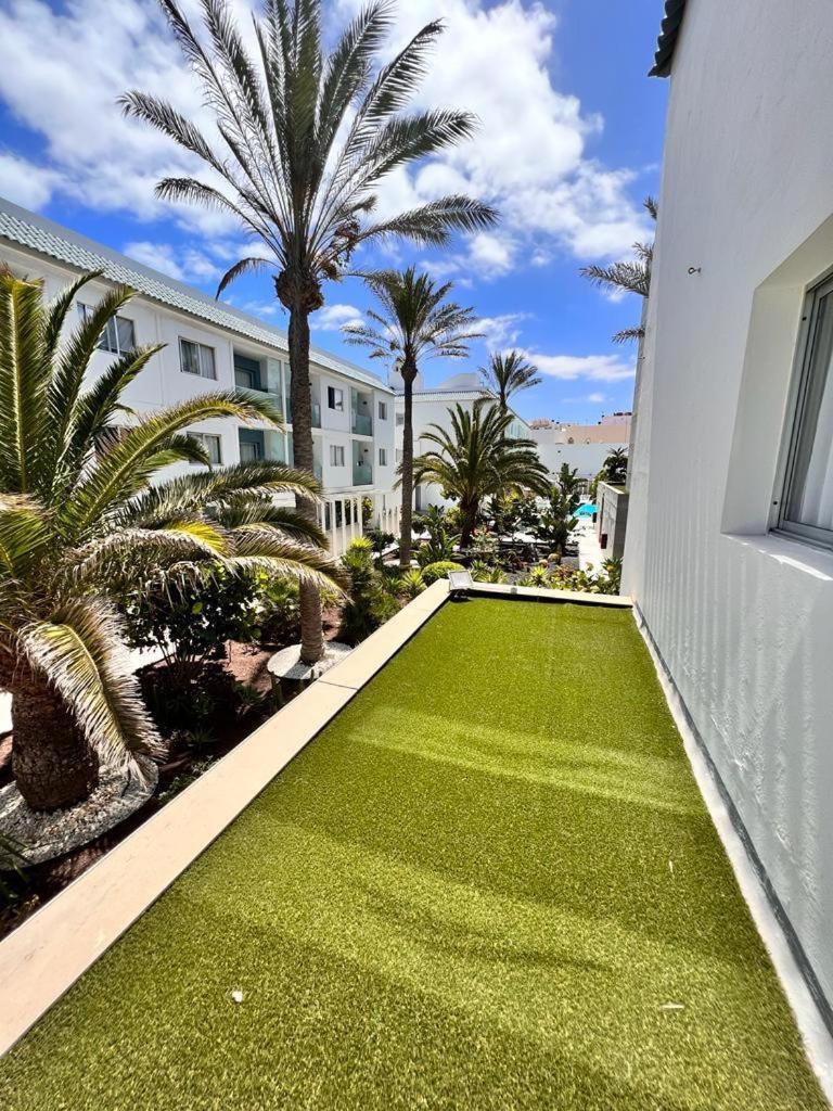 Bristol Sunset Beach Private Apartment Corralejo Exterior photo